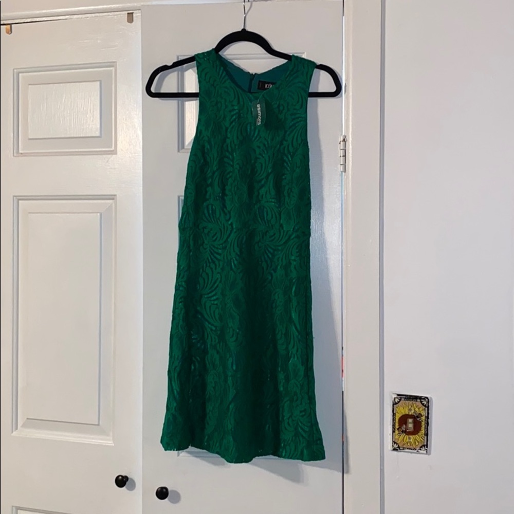 Green Icone Lace Cocktail Dress!